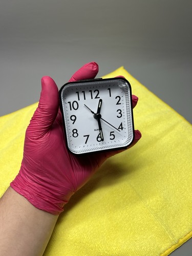 Non ticking silent alarm clock - ticking,