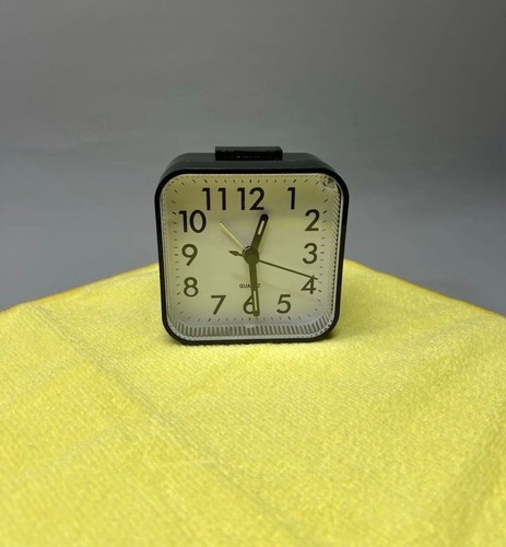 Non ticking silent - silent, clock